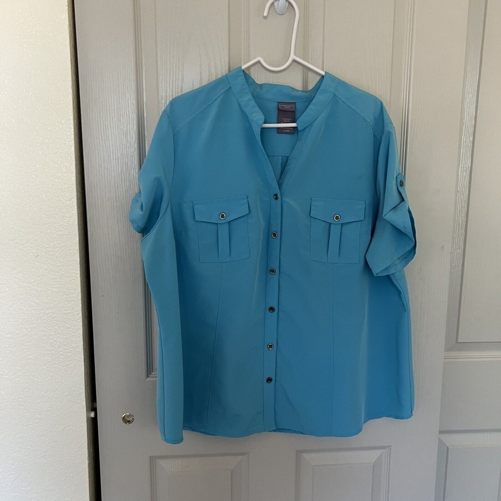 LAURA SCOTT Woman Plus Size 20/22W Blue Short Sleeves Pockets Button Front